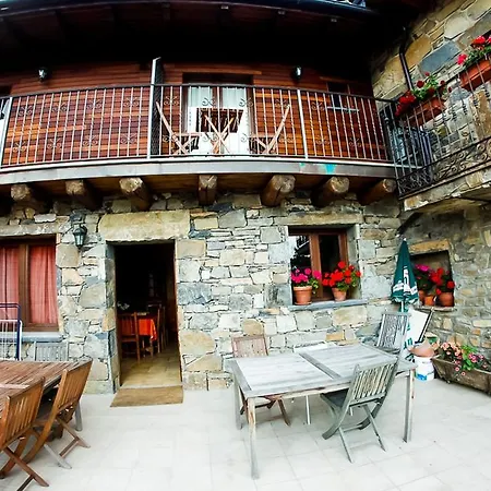 Balcon Del Pirineo Rural Ordesa 호텔