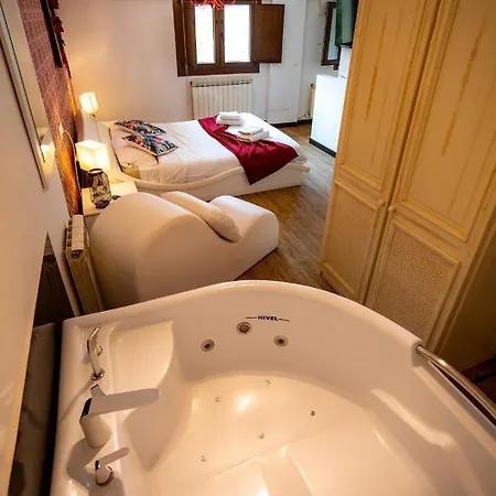 Hotel Balcon Del Pirineo Rural Ordesa Buesa