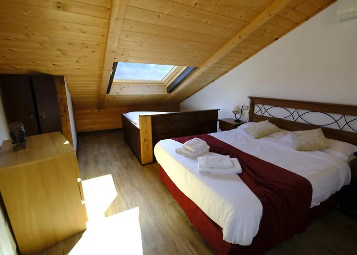 Hotell Balcon Del Pirineo Rural Ordesa Buesa